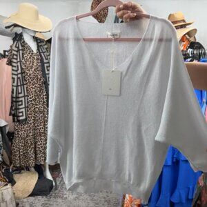 MOMS V NECK ITALY TOP